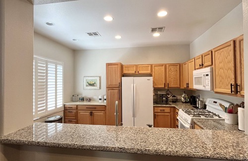 Tule Springs House | Las Vegas Single Story King Bed Quiet Neighborhood