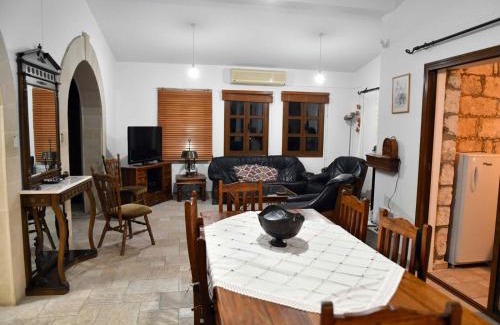 Lasa Villa | Lasa Black Rock villa