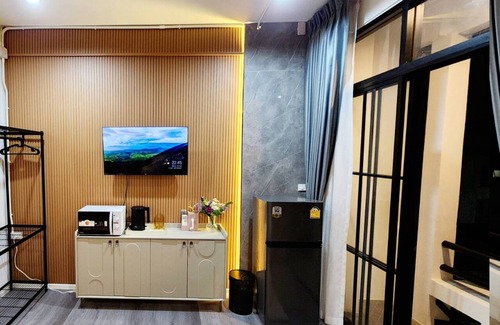 Bang Na House | Lasalle House,bts,Suvarnabhumi airport,mega bangna