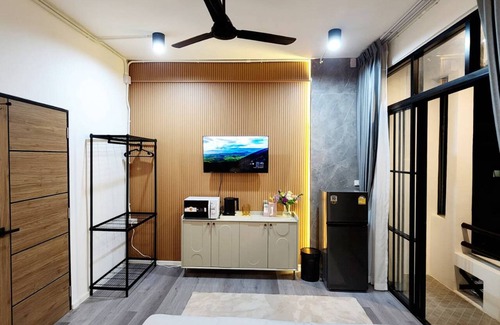 Bang Na House | Lasalle House,bts,Suvarnabhumi airport,mega bangna