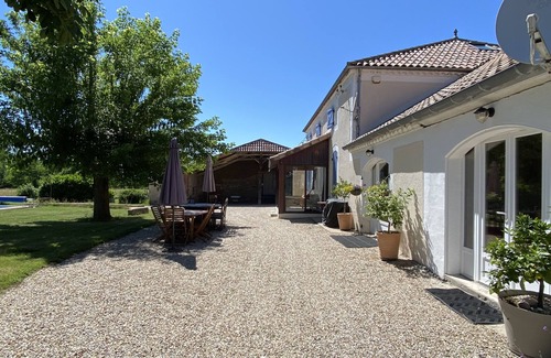 Saint-Sylvestre-sur-Lot House | Lasclottes Granary, 5 acres on the river Lot, perfect for up to 12 people
