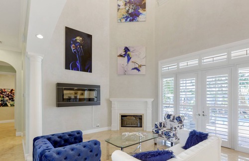 Lauderdale Harbours House | Last Min Discounts! Waterfront Mansion, Nightlife and Beach Mins away!