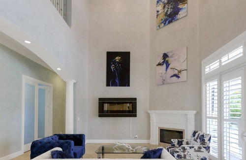 Lauderdale Harbours House | Last Min Discounts! Waterfront Mansion, Nightlife and Beach Mins away!
