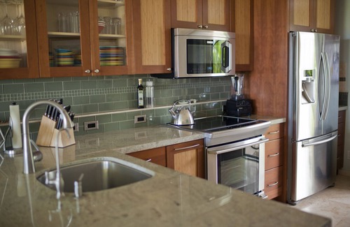 Kihei Condo | Last minute discounts! Stunning ocean sunsets @ Wailea Beaches, foodie kitchen!