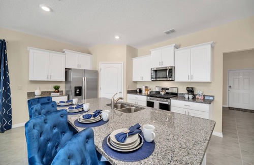 Loughman Villa | Last Minute Disney Getaway! Villa with Private Pool & Hot Tub. Book Now! #56177