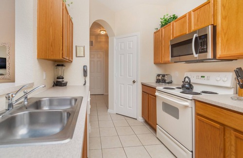Crestwynd Bay Apartment | Last Minute Disney Getaway! Luxury Condo with Private Balcony. Book Now! #36348