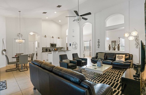 Loughman Villa | Last Minute Disney! Private Pool, Game Room & Themed Bedrooms. Book Now! #93821