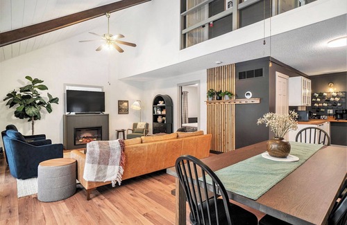 Boyne Falls Ski Chalet | Last Minute Fall Deals! Family FUN! 4 Private Bedrooms, Hot Tub, Game room