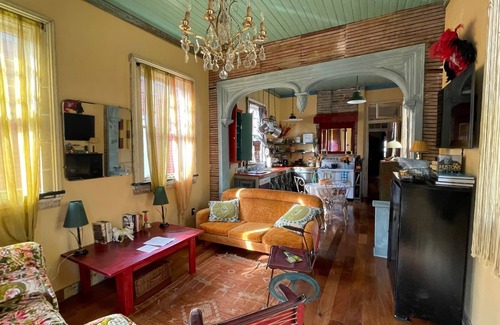 Faubourg Marigny House | LAST MINUTE JAZZ FEST DEALS Restored Historic New Orleans Home to Perfection!