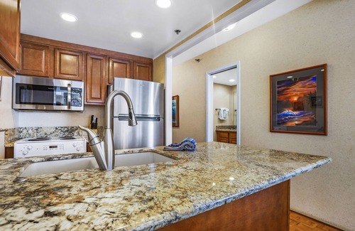 Kaanapali Condo | Last Minute Special! Sweet Studio with Romantic Ocean Views, Whaler #813