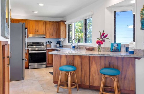 Kailua-Kona House | Last Minute Summer Sale! Oceanfront Luxury: 3BR/3BA Waterfront Views in Kona