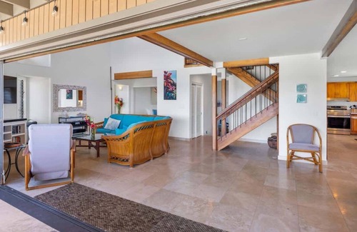 Kailua-Kona House | Last Minute Summer Sale! Oceanfront Luxury: 3BR/3BA Waterfront Views in Kona