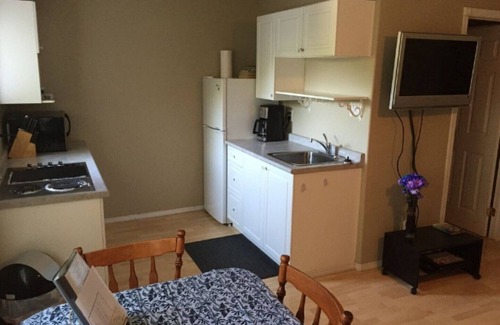 Regina Beach Cabin | Last Mountain Getaways-Units #1+#2-Regina Beach, Sk