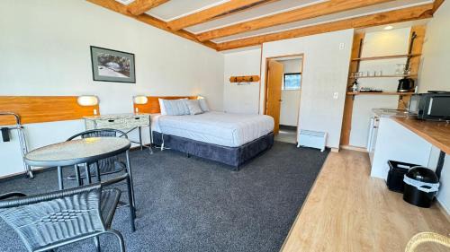 Karamea Hotel | Last Resort Karamea