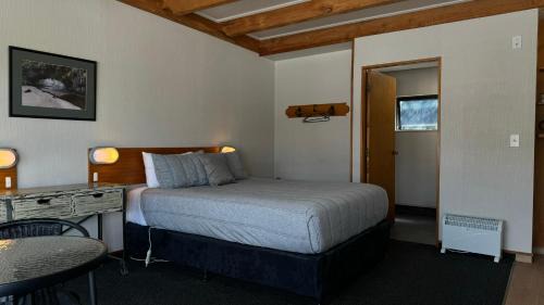 Karamea Hotel | Last Resort Karamea
