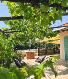 Zemunik Donji House | *Lastavica*