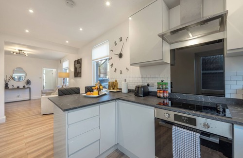 Northampton House | LastChance|Family|Business|Leisure|Prking|Sleeps6