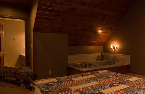 Pine River House | Lasting Memories Lodge