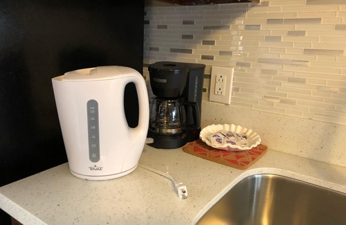 Beverly Green Apartment | LasVegas,STRIP,2BrCondo,ConventionCenter,petsFriendly,LVCC,wifi,pool,Semashow,