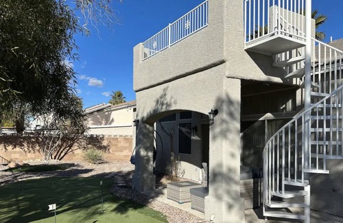 Sunrise Manor House | LasVegasSunsetHouse:StripViews,MiniGolf3BR/2BA