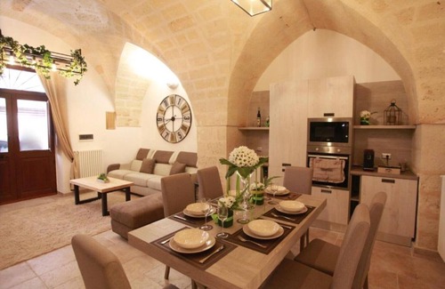 Brindisi Histotic Center Apartment | LATA LUXURY HOLIDAY HOME