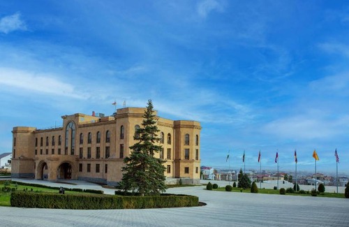 Yerevan Hotel | Latar Hotel Yerevan