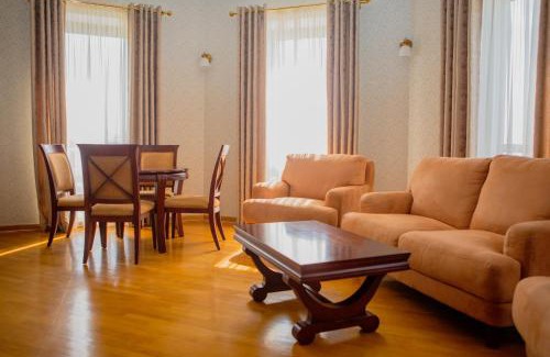 Yerevan Hotel | Latar Hotel Yerevan