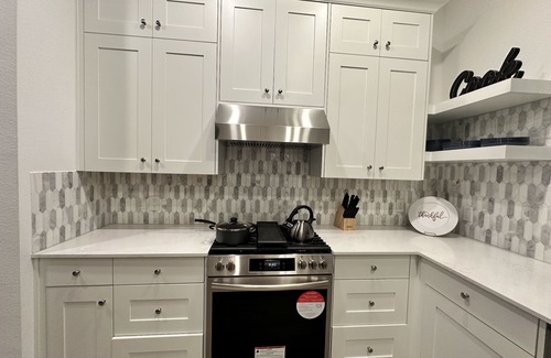 Atascocita House | Late check out! Cozy & New 4Bd/3ba, in quiet neighborhood w/big yard.
