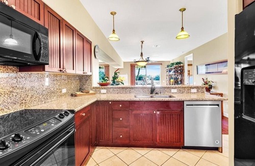 Waikoloa House | Late Summer Special with Golf Course Views - 2 Bed, 2 Bath Hawaiian Vacation