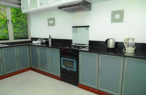 Palindanuwara Hotel | Lathpandura Hotel