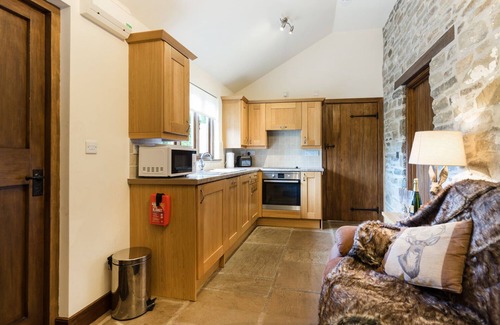 Coleford Cottage | LATIMER LODGE, pet friendly, character holiday cottage in Coleford