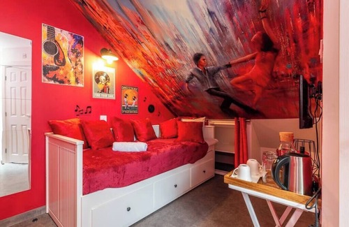Sneinton Apartment | Latino Relax & Watch at Baila Casa