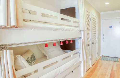 Fort Bay Apartment | Latitude 29 #15