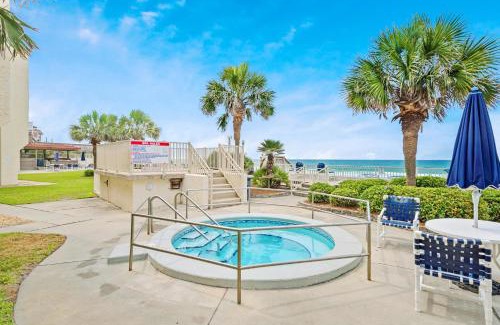 Fort Bay Apartment | Latitude 29 #2