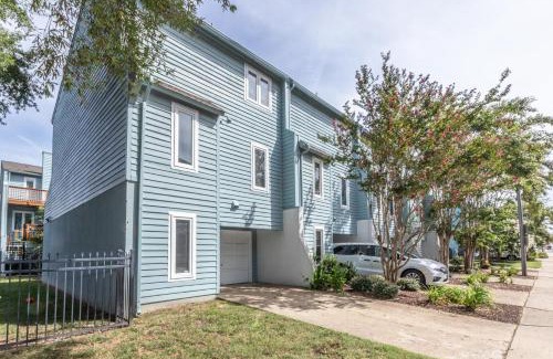 Northeast Virginia Beach House | Latitude Adjustment