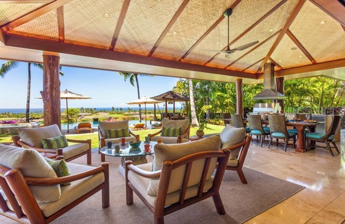 Kaupulehu House | Laueki 8 – Stunning Ocean View | Onsite Staff & Daily Housekeeping