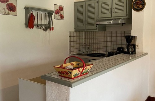 Berbiguieres House | Laugerie Basse Gites, 4 Gites in a Barn Conversion with beautiful heated pool