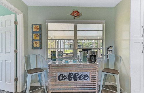 Bradenton House | Laughing Pelican Pool Home: 15% Off thru Nov!