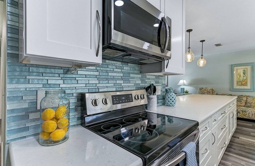Bradenton House | Laughing Pelican Pool Home: 15% Off thru Nov!