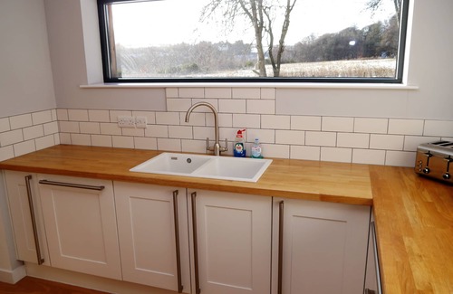 Aberlour Cottage | Laundry Cottage - a house that sleeps 8 guests in 4 bedrooms
