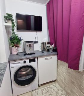 Simeria Apartment | Laura House