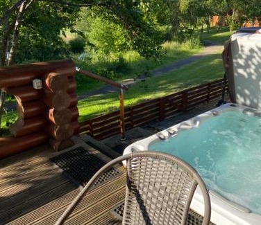 Morpeth House | Laura's Lodge Hot Tub Log Cabin, Felmoor Park, Morpeth, Northumberland