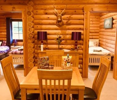 Morpeth House | Laura's Lodge Hot Tub Log Cabin, Felmoor Park, Morpeth, Northumberland