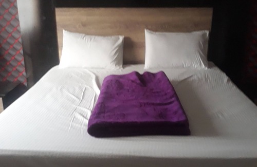 Port Harcourt Hotel | Laurel Blue Suites