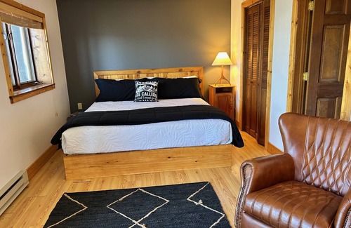 Scaly Mountain Resort | Laurel Bungalow | Panoramic Mountain View