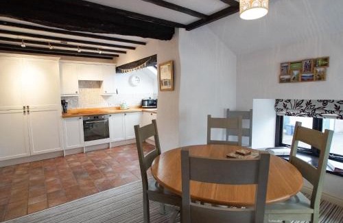 Lowick House | Laurel Cottage