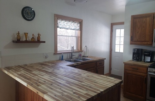 Mill Run Cottage | LAUREL HIGHLANDS MOUNTAIN RETREAT - 6 mi. to Ohiopyle, & Fallingwater