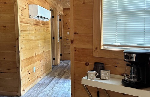 Corbin Cabin | Laurel Lodge fishing, glamping, hiking.
