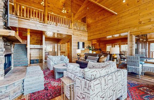 Pittman Center House | Laurel Wood Cove