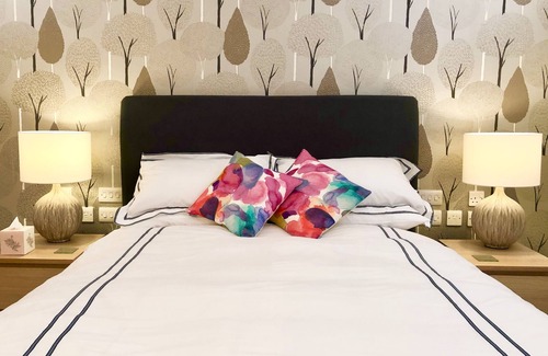 Great Leighs Bed & Breakfast | Laurels